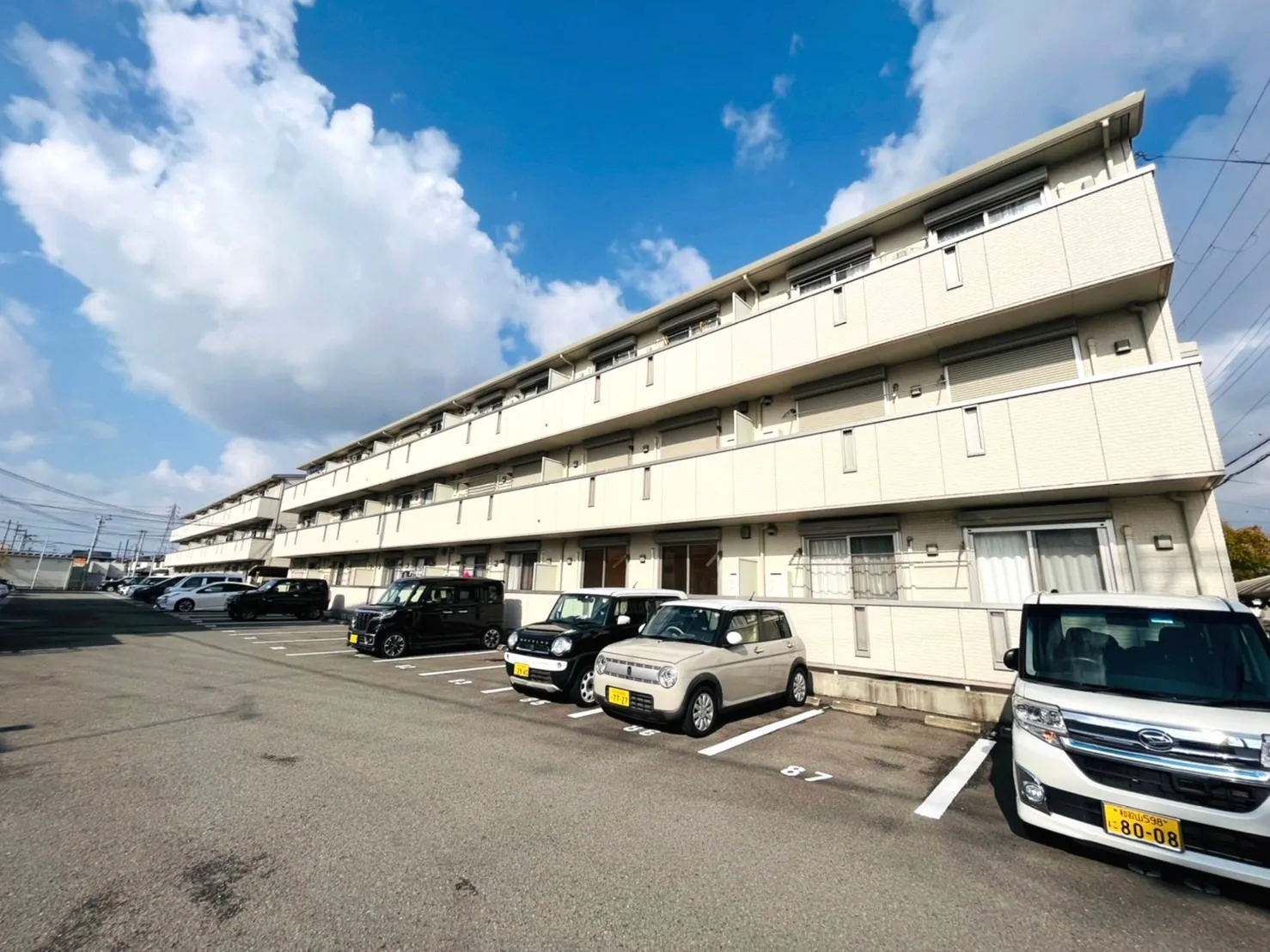 加納マンション・・(^^♪　スーパー近く♪